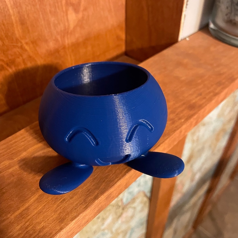 Planter - Picture 2 of 6